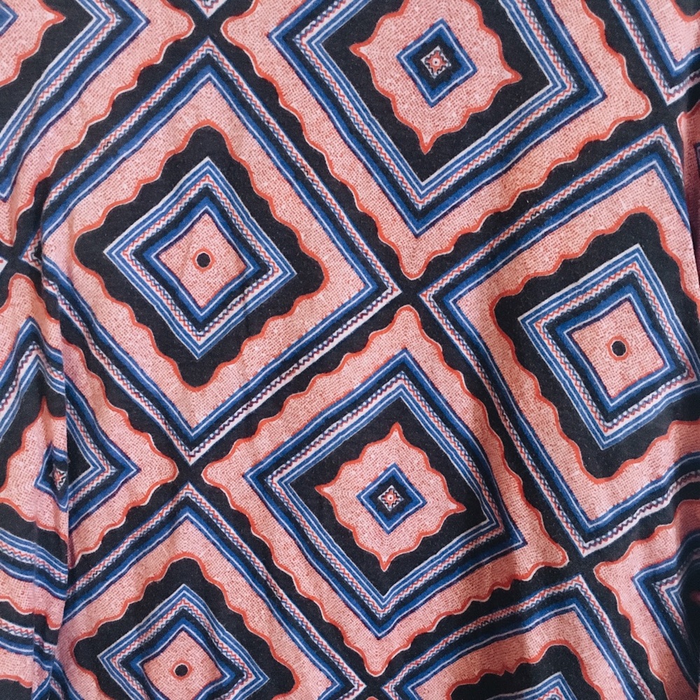 Lularoe T-shirt